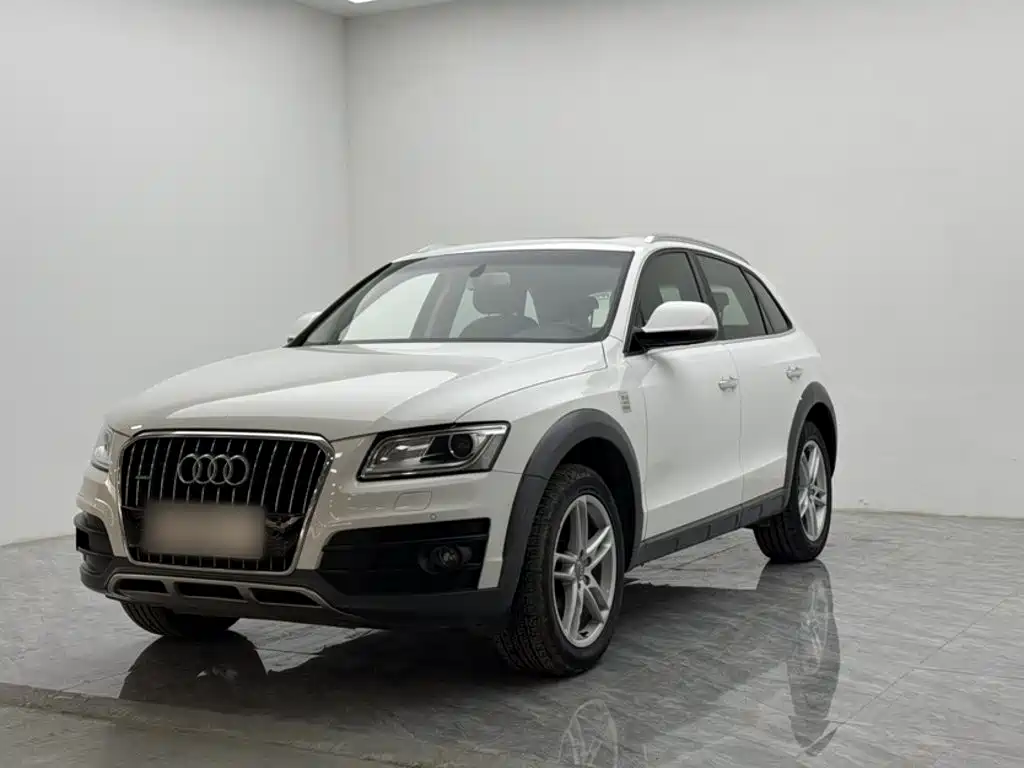 Audi Q5 2018 2017 Plus 40 TFSI Technology