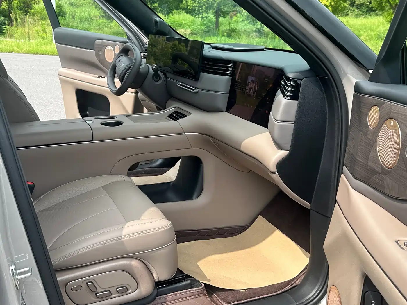 IM Motors IM LS8 2026 2026 Model Base Version 5-seater Long Range Edition