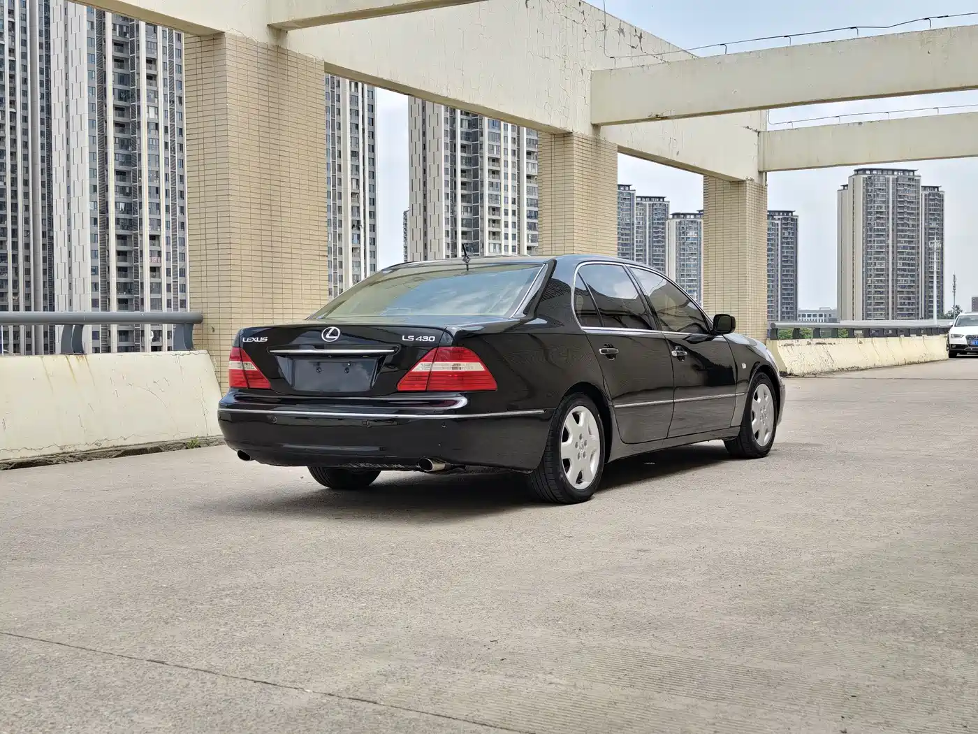 Lexus LS 2006 2005 430