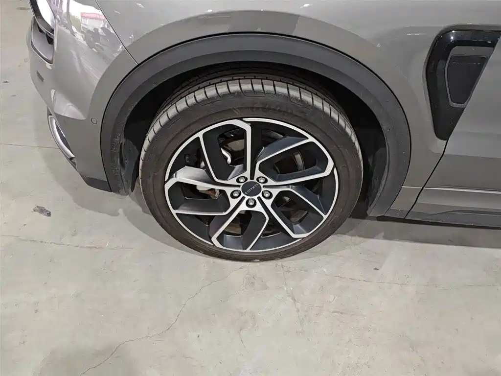 Lynk & Co 05 2020 2.0TD 2WD Shine Halo фото 23