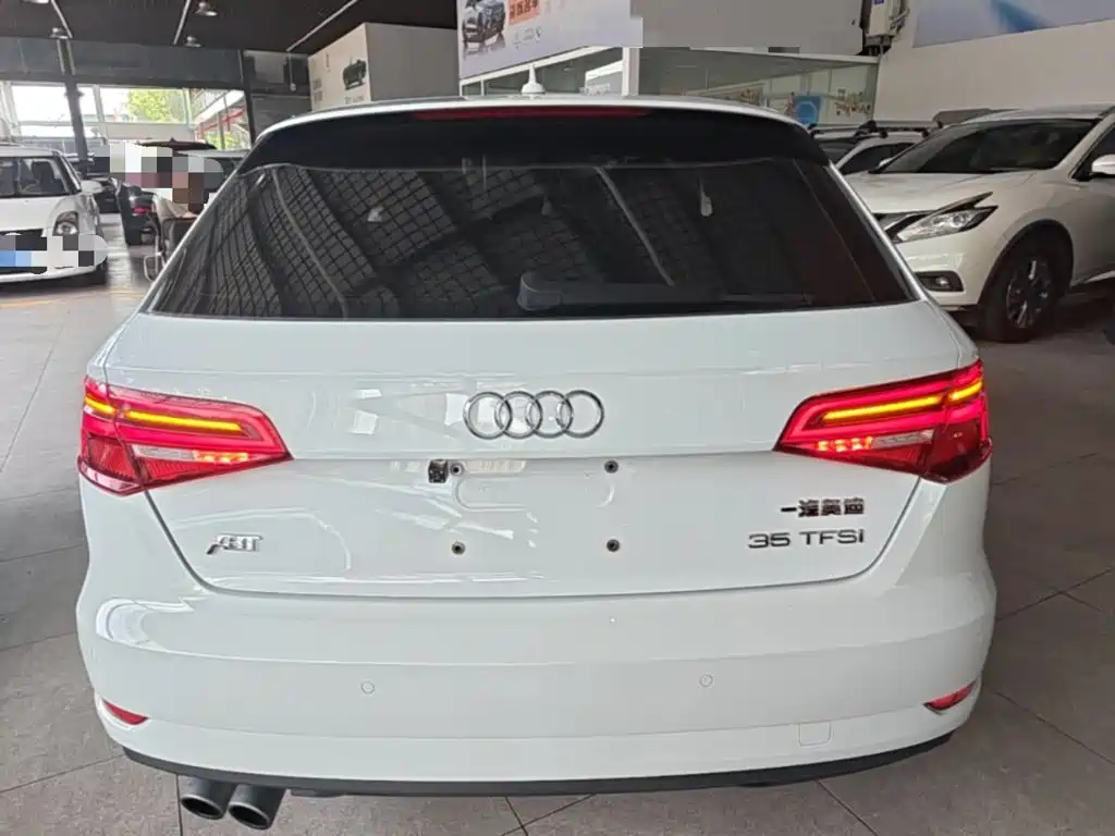 Photo 6 - Audi A3