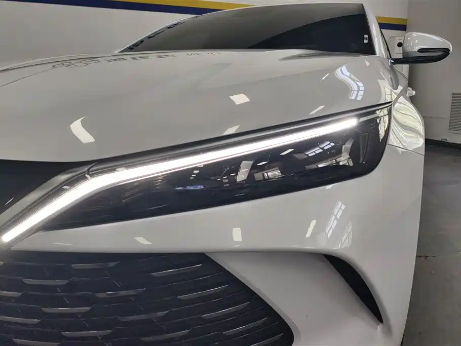 BYD Qin L 2024 DM-i 80KM Leading Edition фото 5