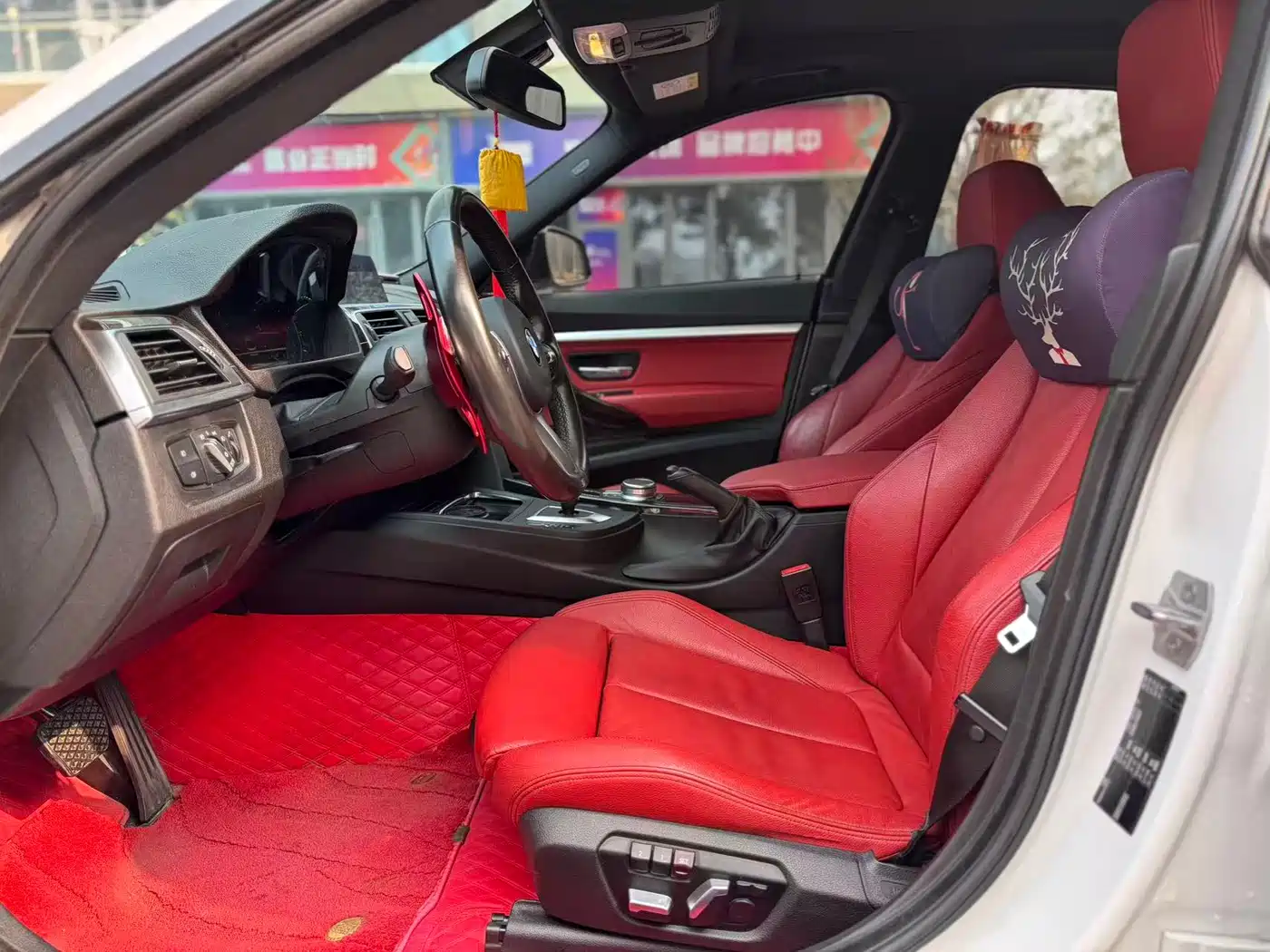 BMW 3 Series GT 2020 330i M Sport Night Edition фото 4