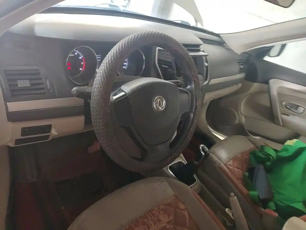 Dongfeng Aeolus Dongfeng Fengshen A60 2015 2016 Model 1.5L Manual Luxury