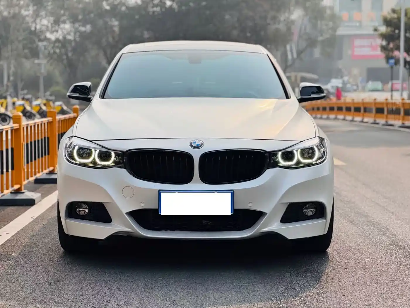 BMW 3 Series GT 2020 330i M Sport Night Edition фото 2