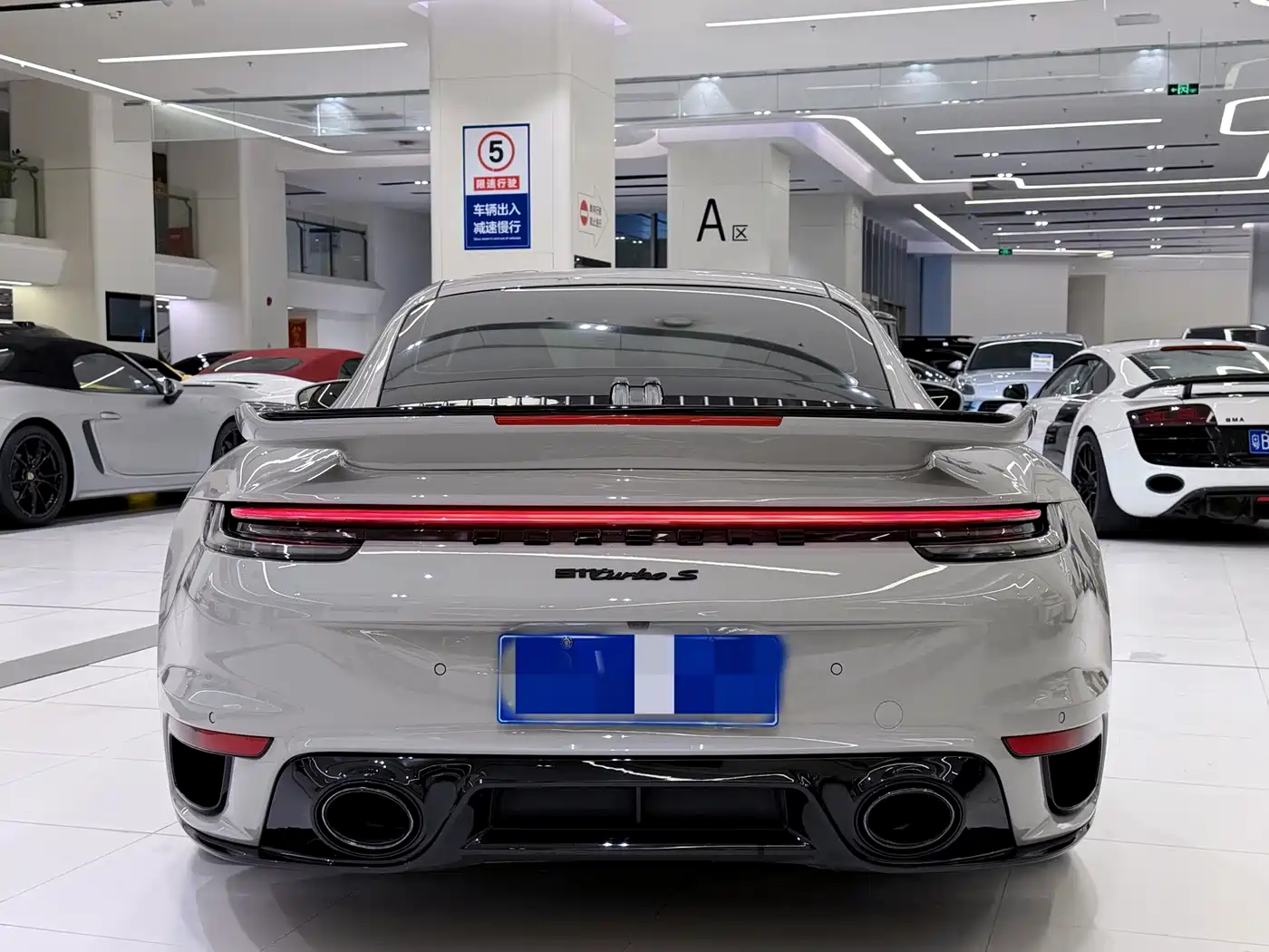 Porsche 911 2022 Carrera 4S 3.0T фото 13