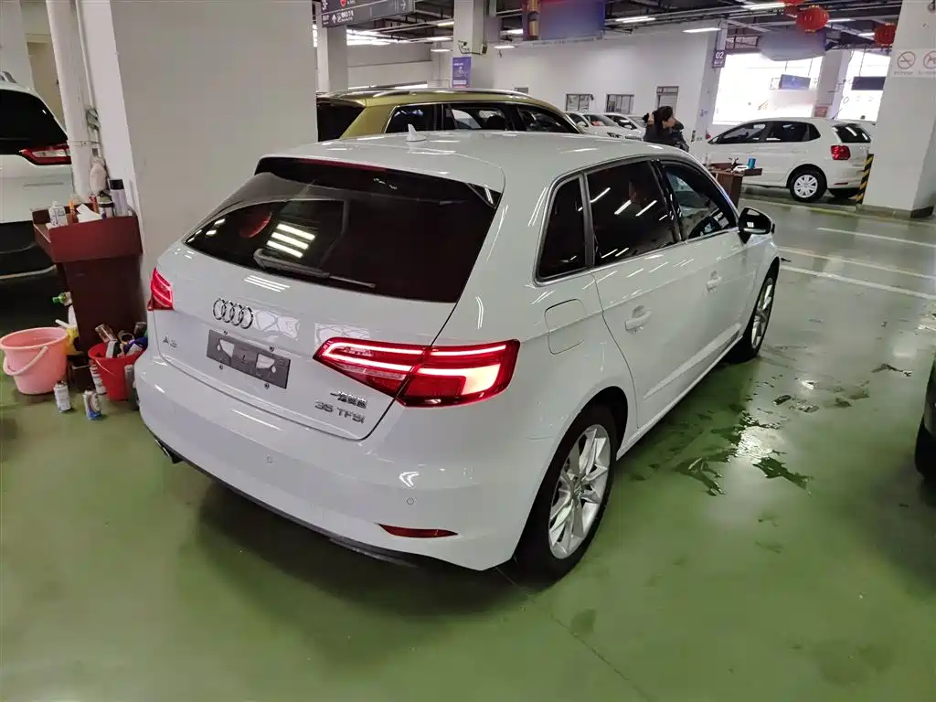 Audi A3 2018 30th Anniversary Sportback 35 TFSI Progressive фото 7