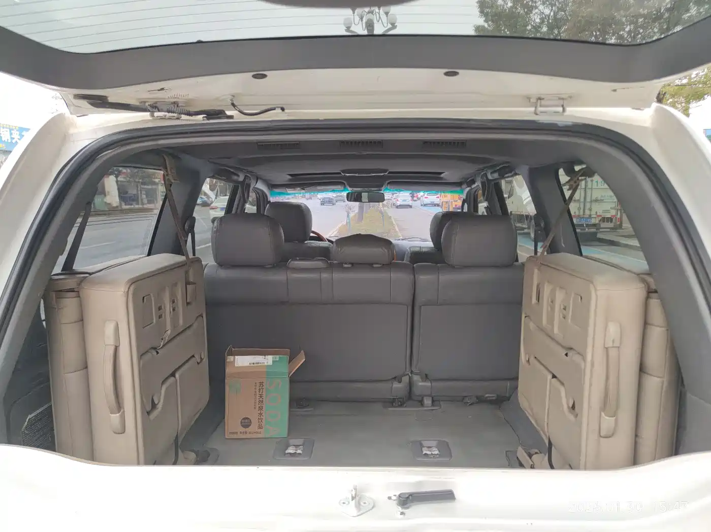 Toyota Land Cruiser 2005 Model 4.7L Automatic VX-R Luxury DVD Edition фото 10