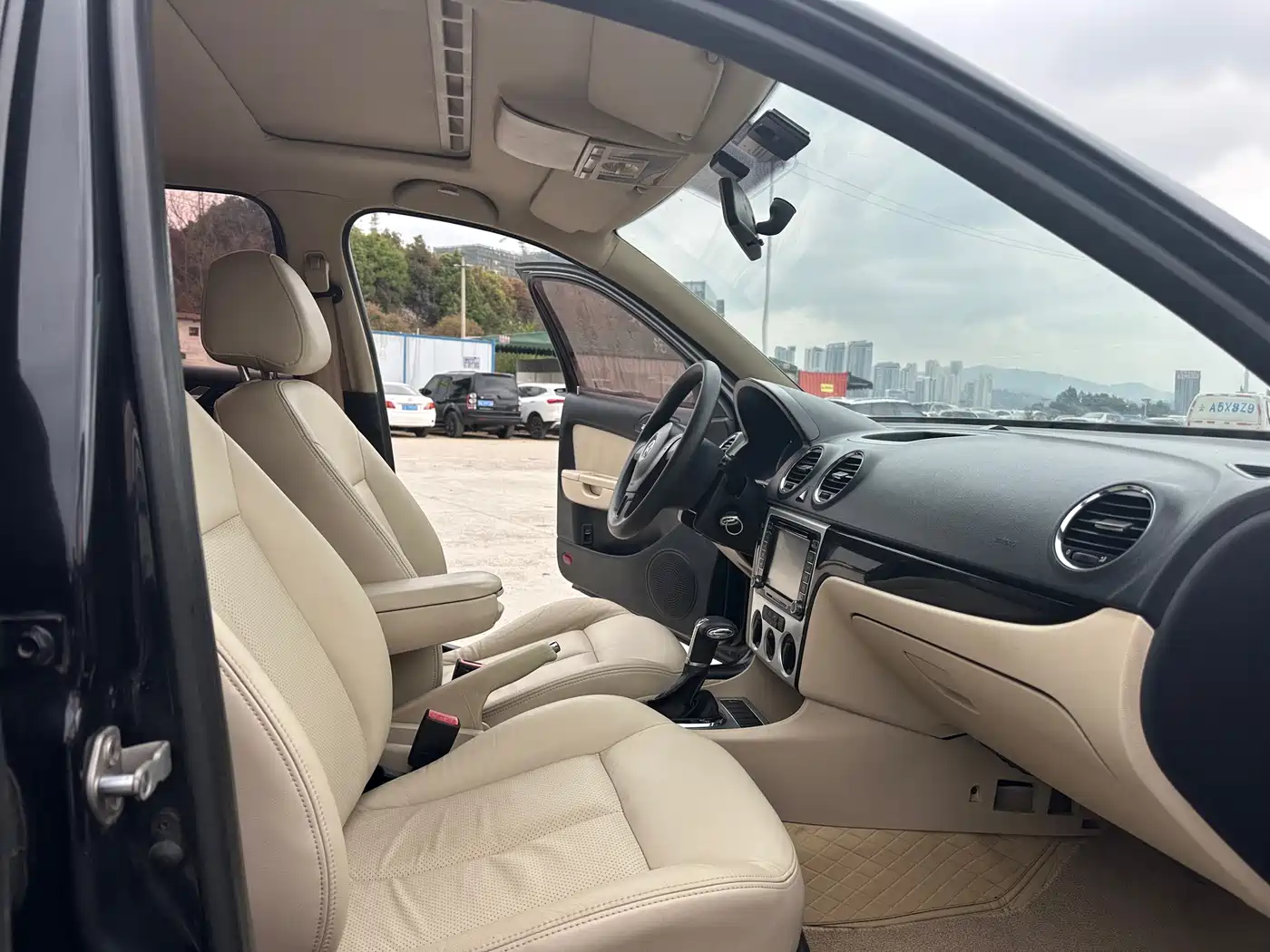 Volkswagen Lavida 2011 1.4TSI DSG Pinya Edition фото 6