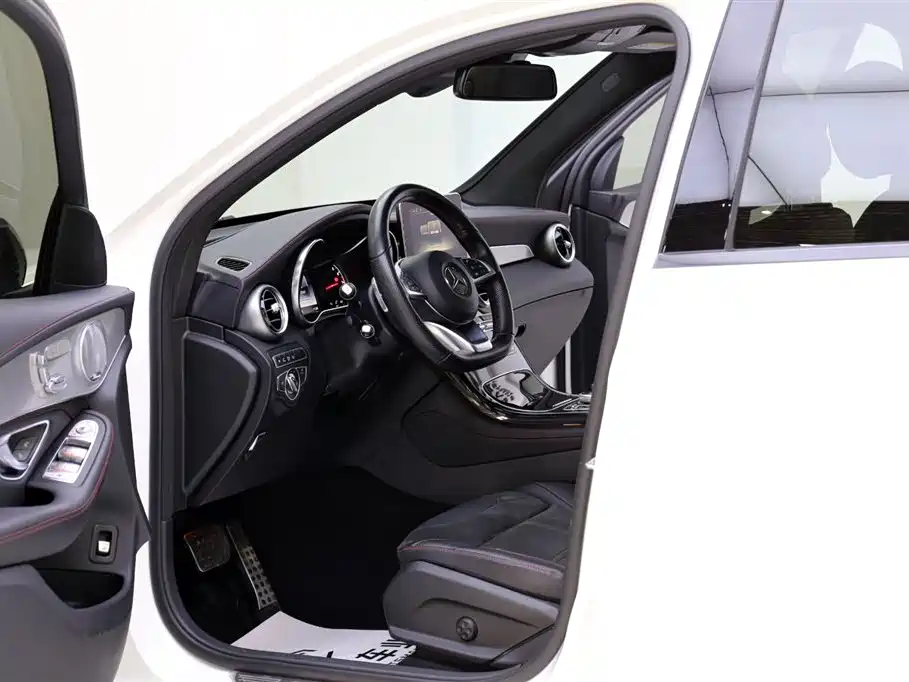 Mercedes-Benz GLC AMG 2017 AMG GLC 43 4MATIC фото 5