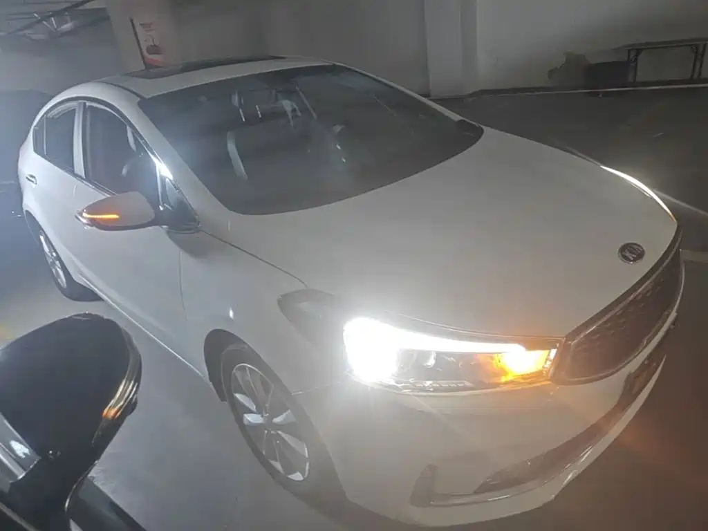 Фото 4 - Kia K3