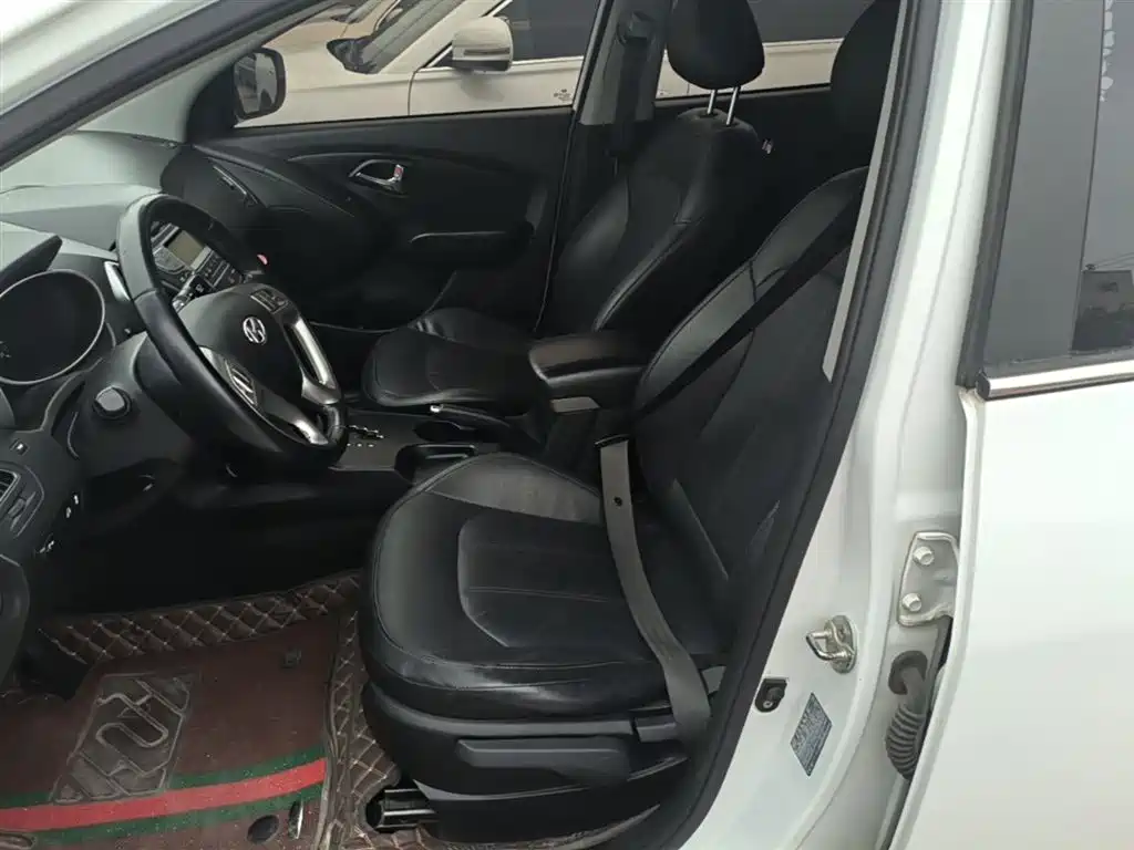 Hyundai Beijing Hyundai ix35 2015 2.0L Automatic 2WD Smart China V фото 15