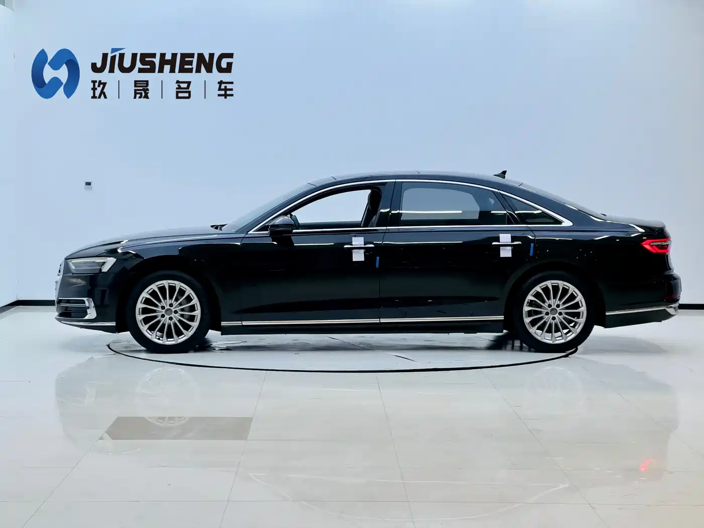 Audi A8 2019 Plus A8L 50 TFSI quattro Comfort фото 2