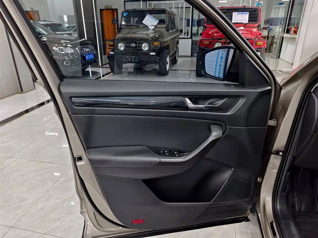 Škoda Kodiaq 2019 Facelift TSI330 5-Seater 2WD Luxury Premium Edition China VI фото 6