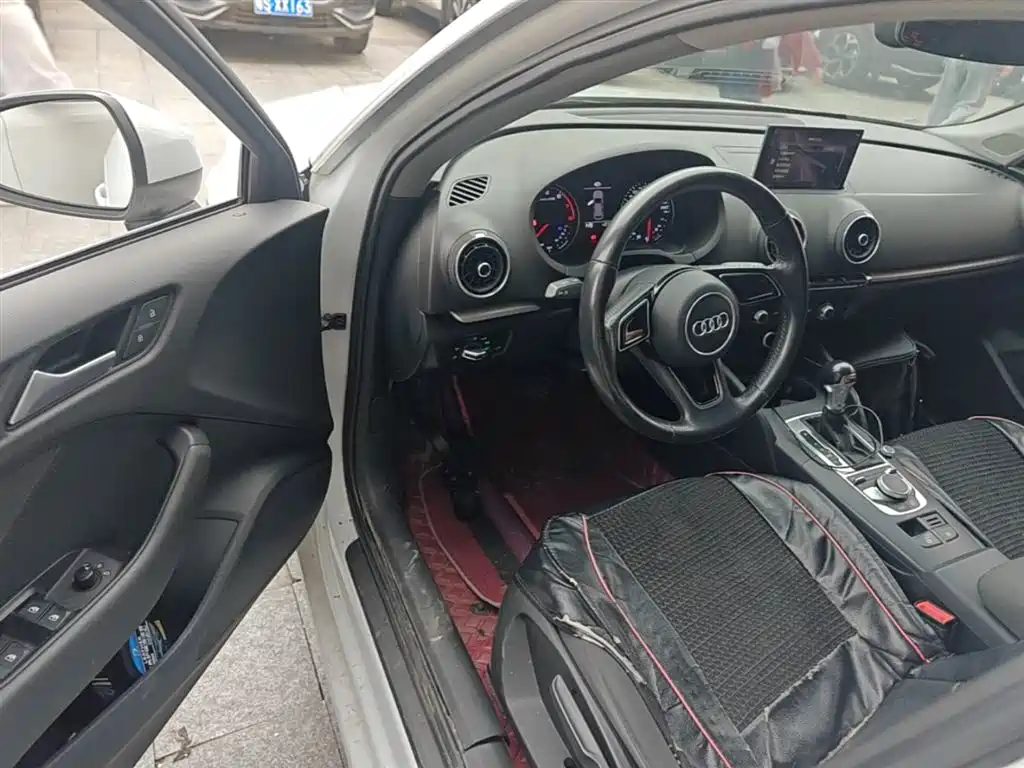 Audi A3 2017 Sportback 35 TFSI Progressive фото 16
