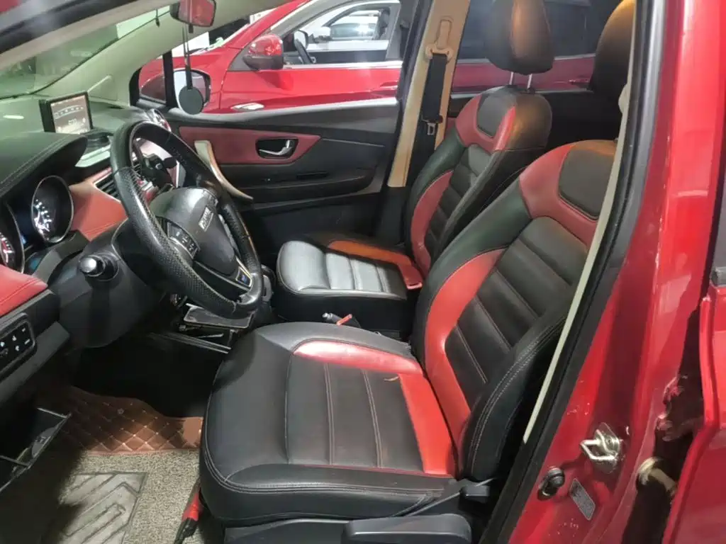 Photo 15 - Haval H1