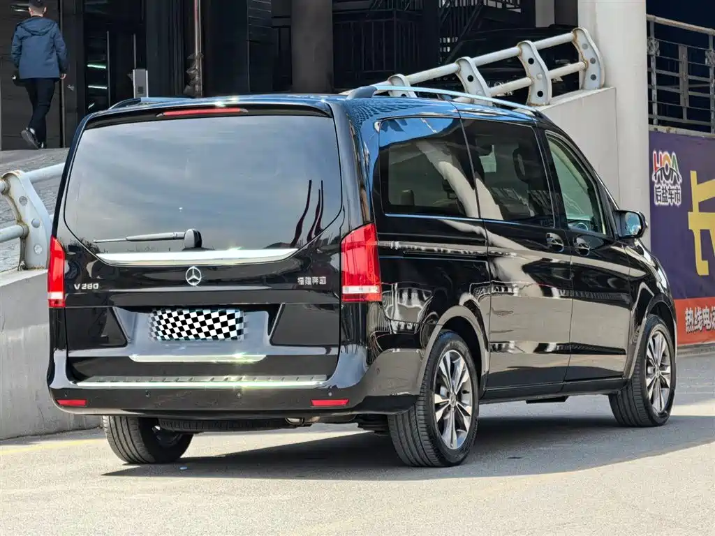 Mercedes-Benz V-Class 2018 V 260 Navigator Edition China VI фото 5