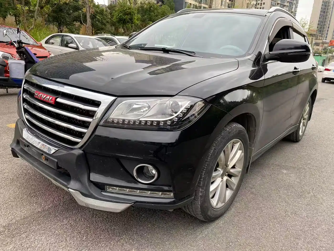 Photo 1 - Haval H2