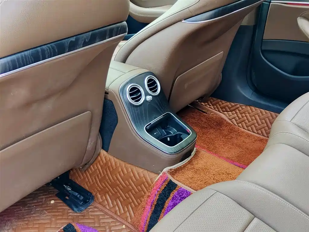 Mercedes-Benz E-Class 2021 E 300 L Sport Fashion фото 9
