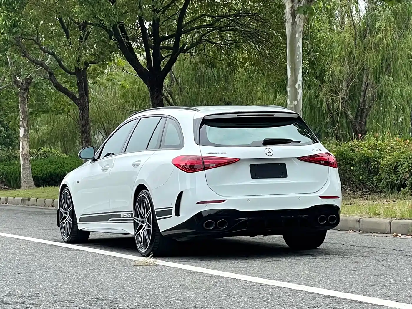 Mercedes-Benz C-Class AMG 2023 AMG C 43 4MATIC Wagon Special Edition фото 6