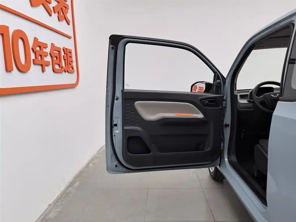 WULING AUTOMOBILE HONGGUANG MINIEV