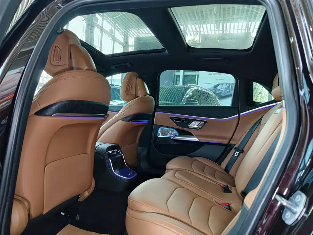 Mercedes-Benz E-Class 2024 E 300 L Fashion Sport фото 14