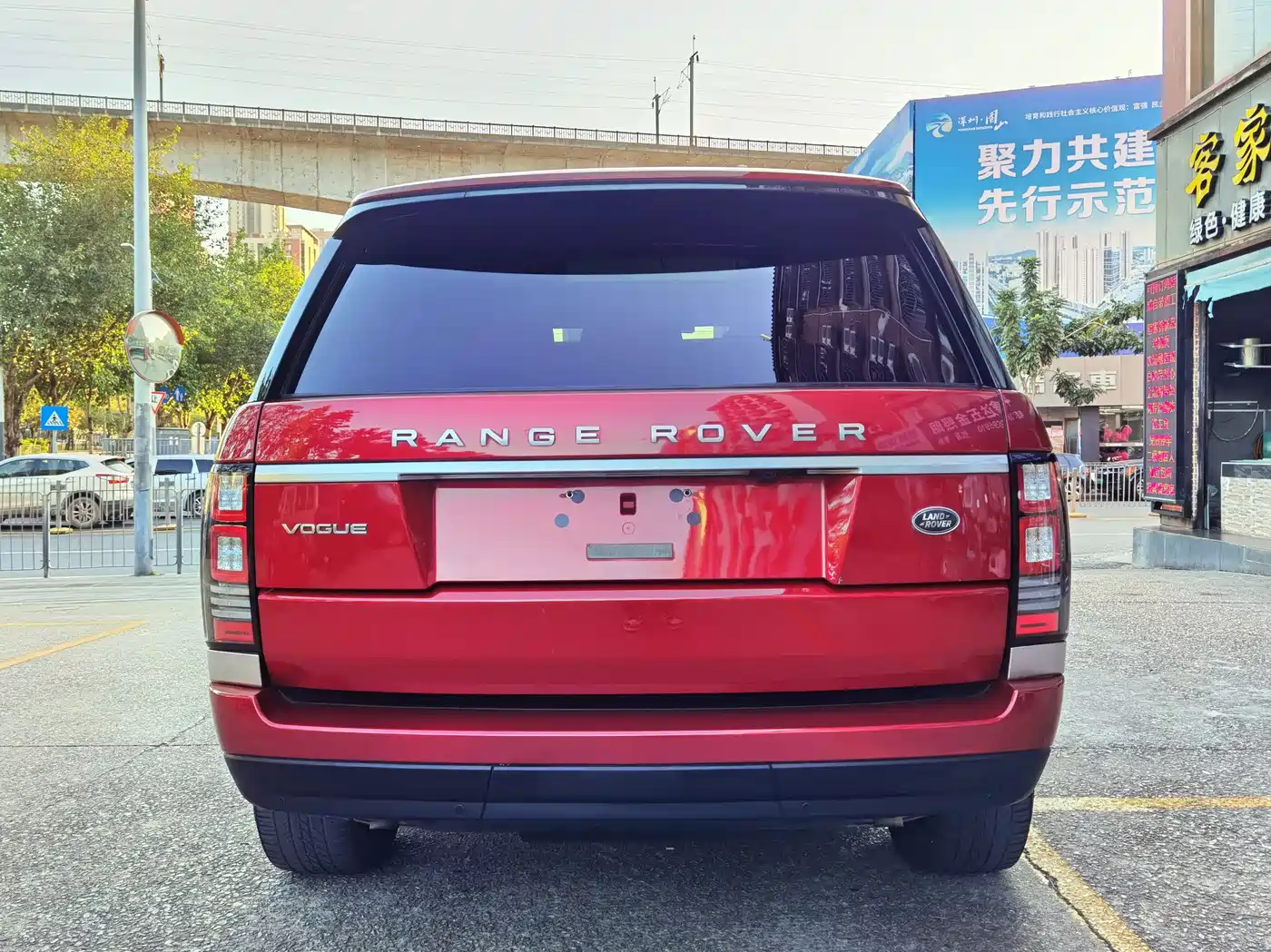 Land Rover Range Rover 2014 Facelift 3.0 SC V6 Vogue фото 5