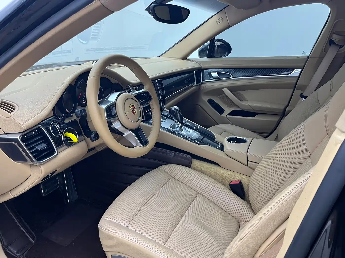 Porsche Panamera 2010 Panamera 4 3.6L фото 4