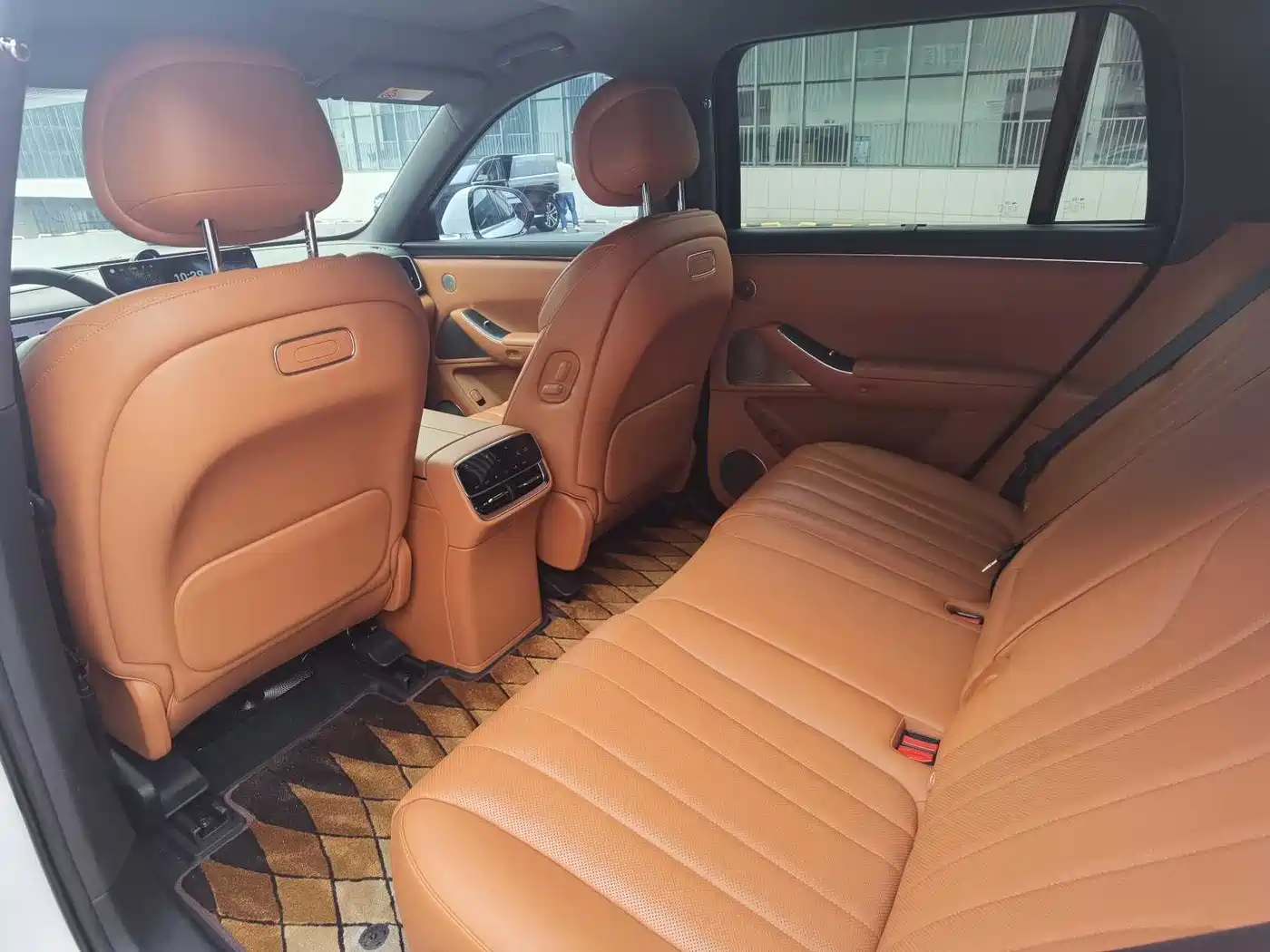 AITO Wenjie AITO M7 2026 Extended Range Max AWD 5-seater фото 15