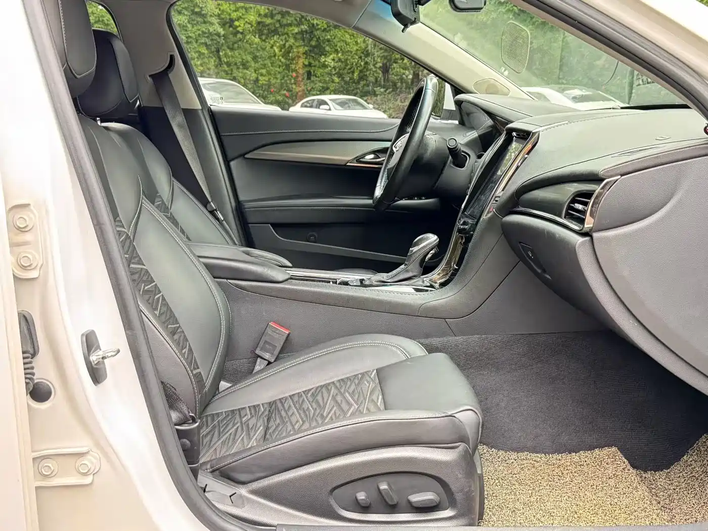 Cadillac ATS-L 2016 28T Technology фото 6