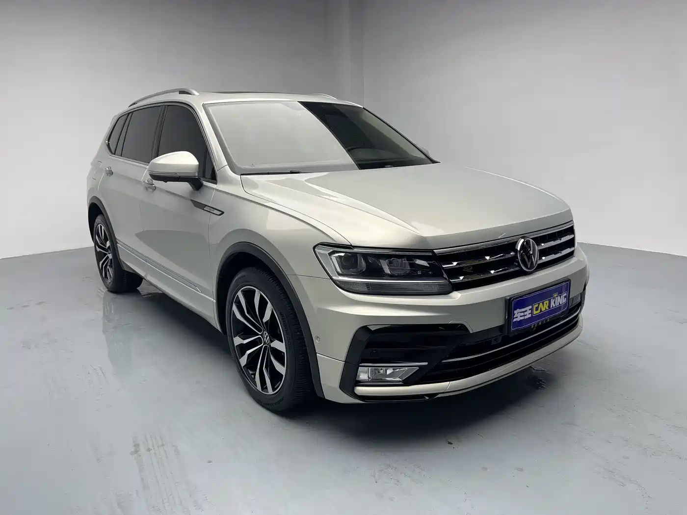 Volkswagen Tiguan L 2021 330TSI Automatic 2WD R-Line Premium фото 7