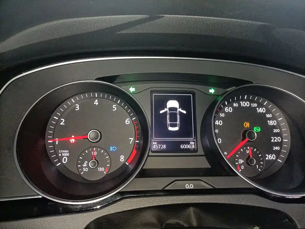 Volkswagen Magotan 2020 330TSI DSG Leading фото 6