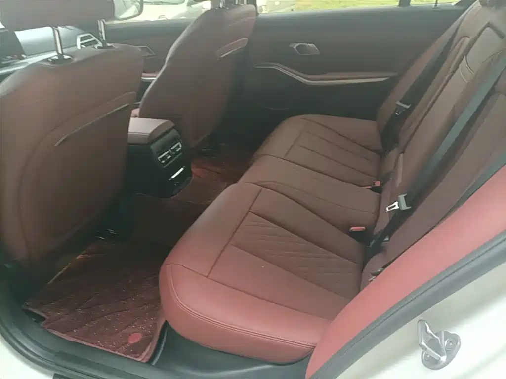 BMW i3 2025 eDrive 35 L фото 17