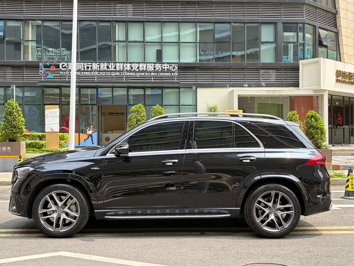 MERCEDES-BENZ GLE AMG