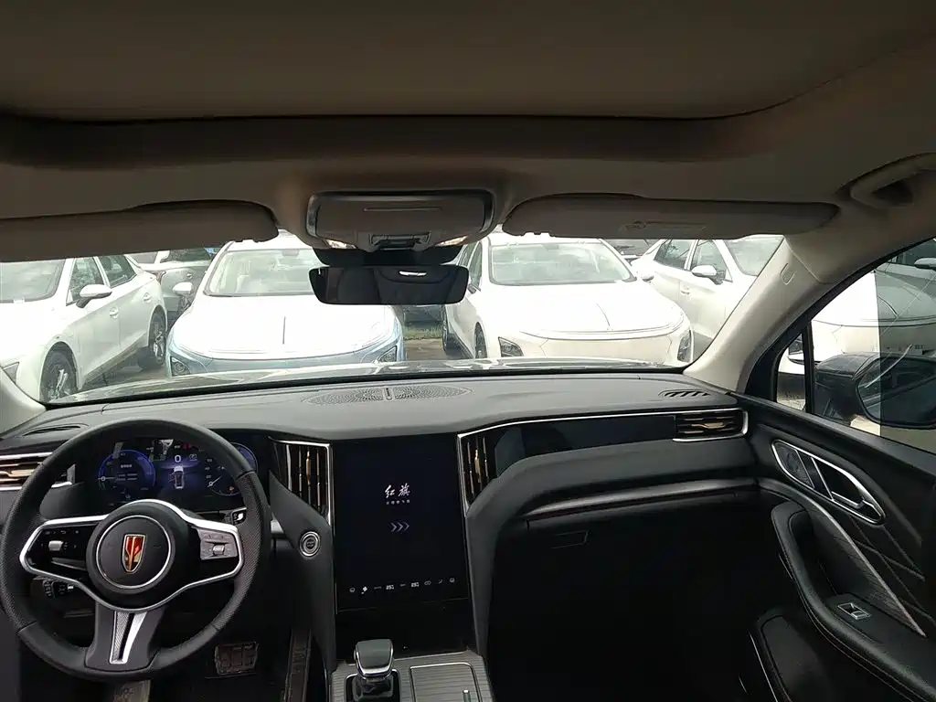 Hongqi HS7 PHEV 2024 2.0T PHEV 4WD Flagship Edition 6-seater фото 18