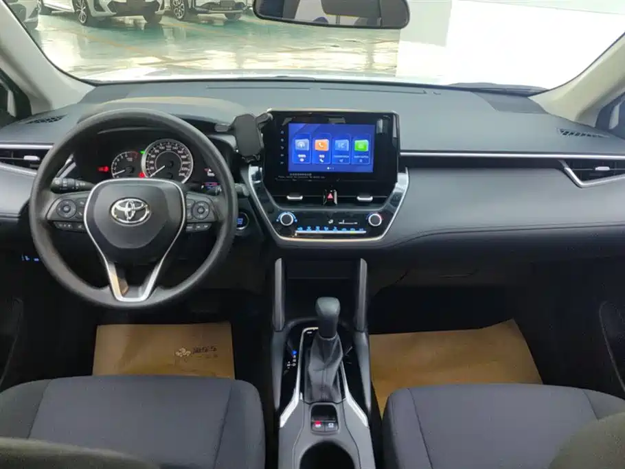 Toyota Frontlander 2022 2.0L CVT Leading Edition фото 12