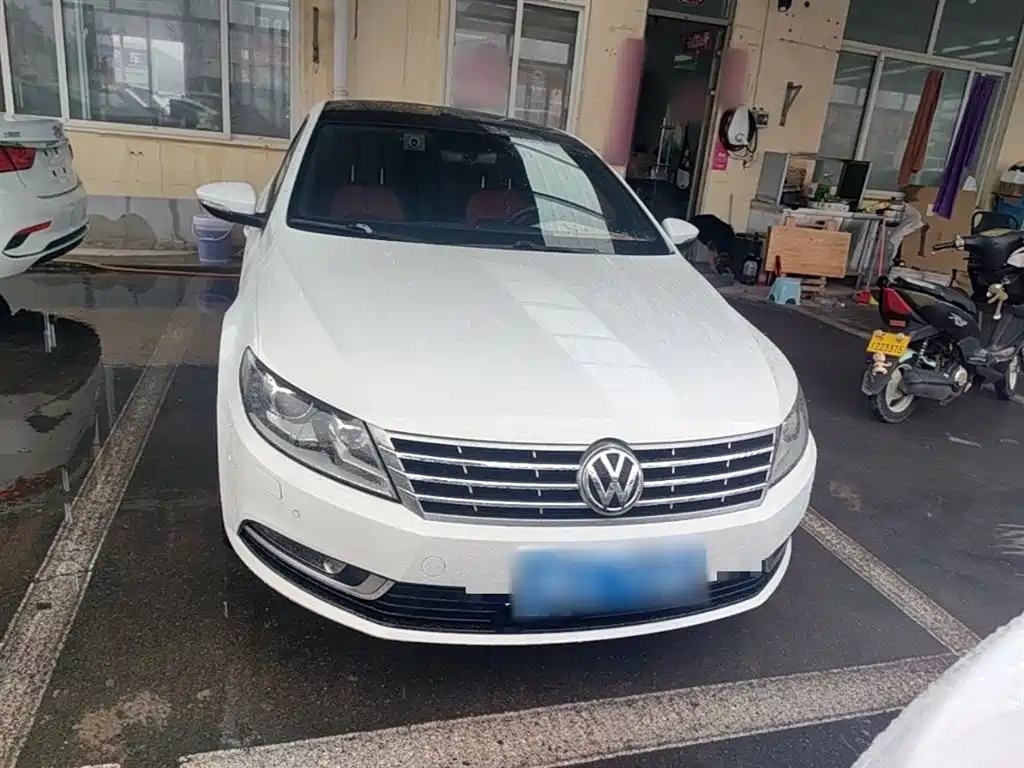 Volkswagen FAW-Volkswagen CC 2018 1.8TSI Luxury фото 3