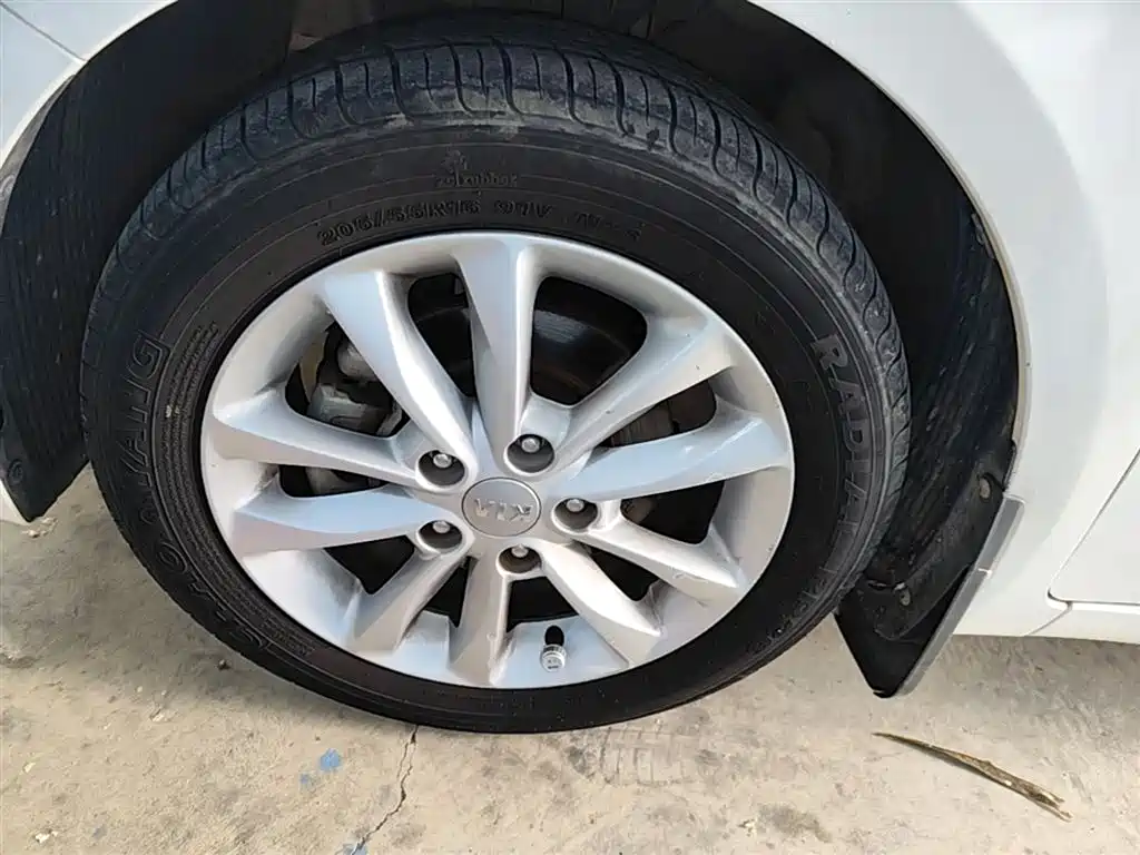 Kia K3 2016 1.6L Automatic GL фото 23