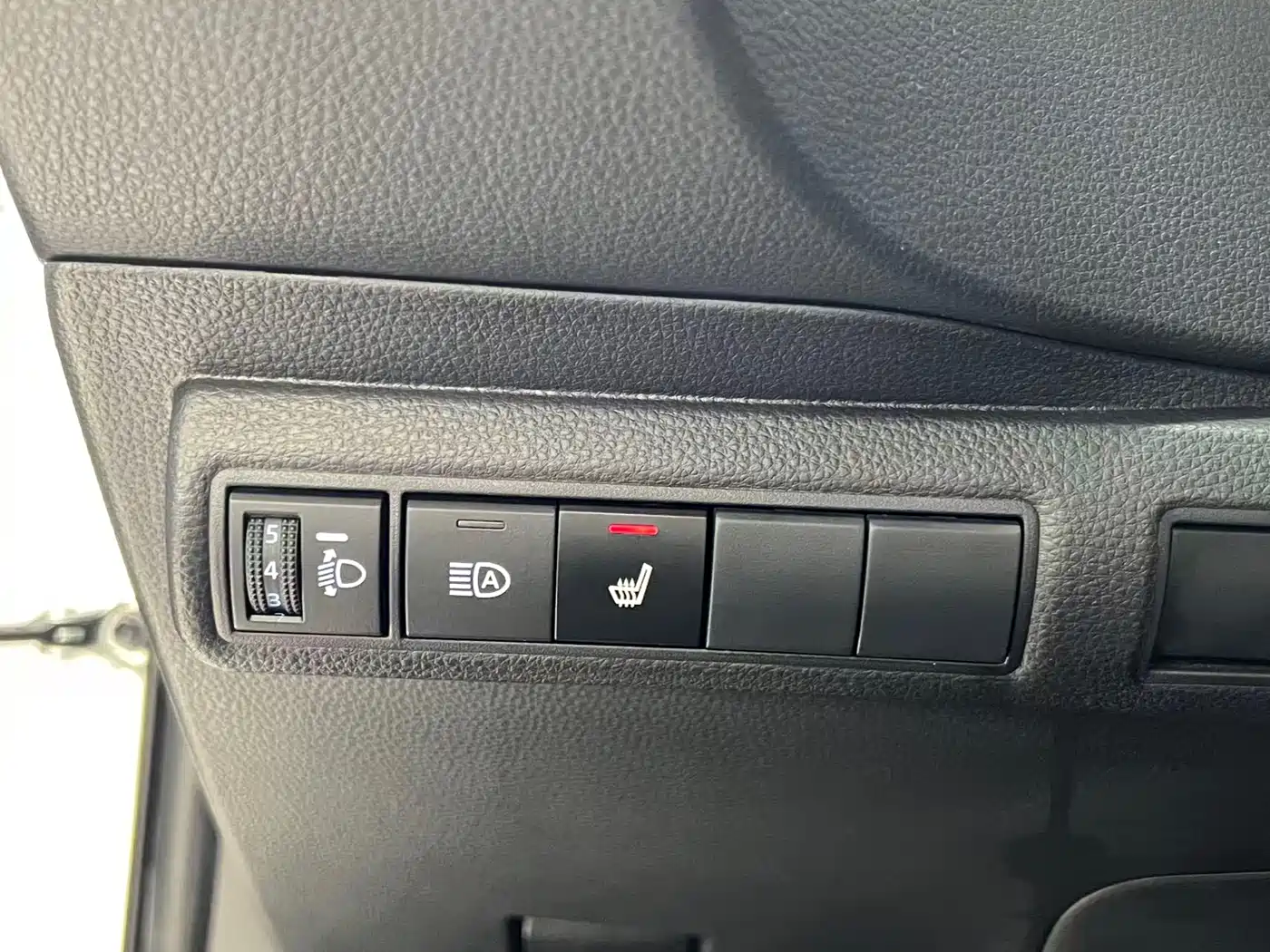 Toyota Corolla 2022 TNGA 1.5L CVT Pioneer Edition фото 13