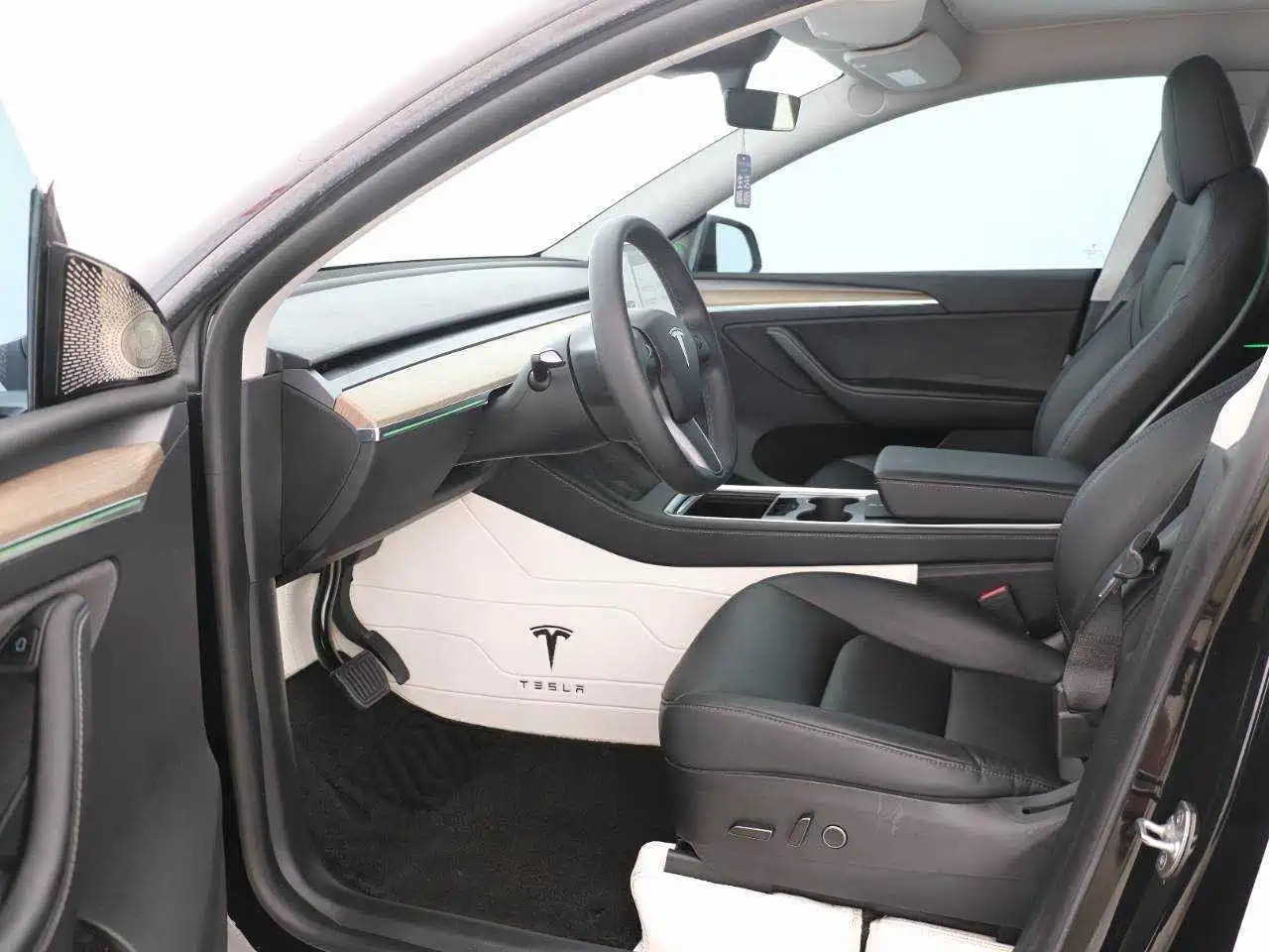 Фото 6 - Tesla Model Y