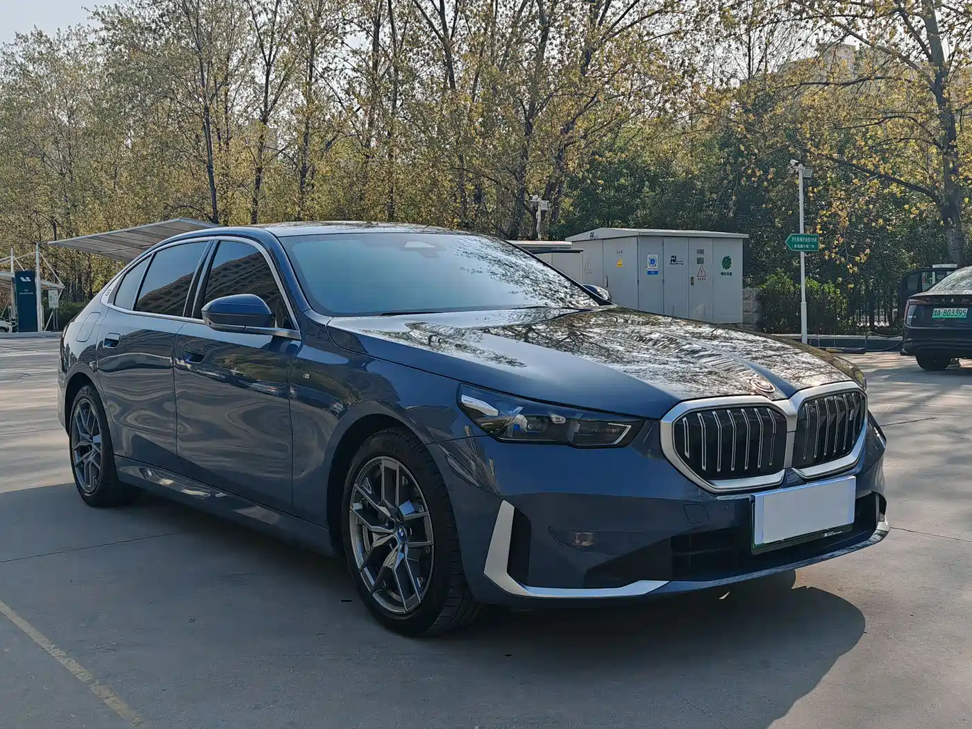 BMW I5