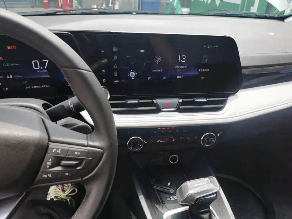 CHEVROLET CRUZE