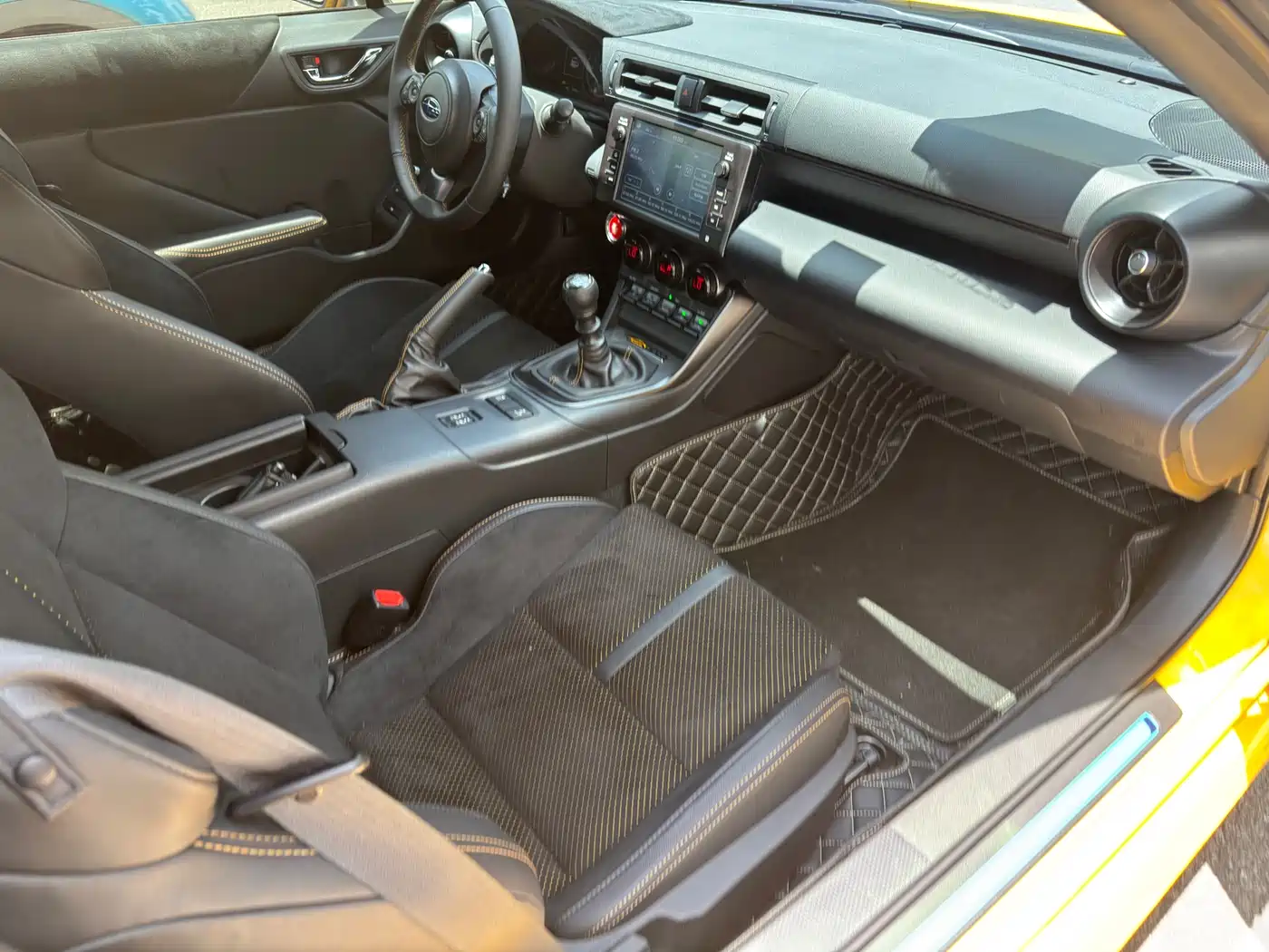 Subaru BRZ 2025 2.4L Manual Edge Limited Edition фото 8