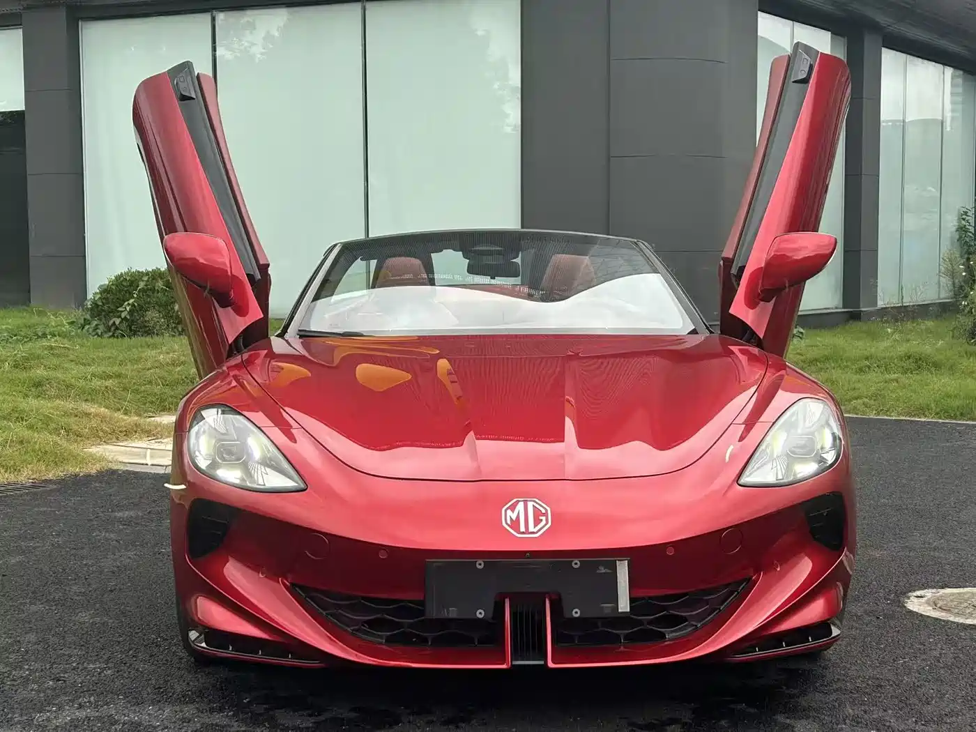 MG Cyberster 2024 520km Legendary AWD Version фото 3