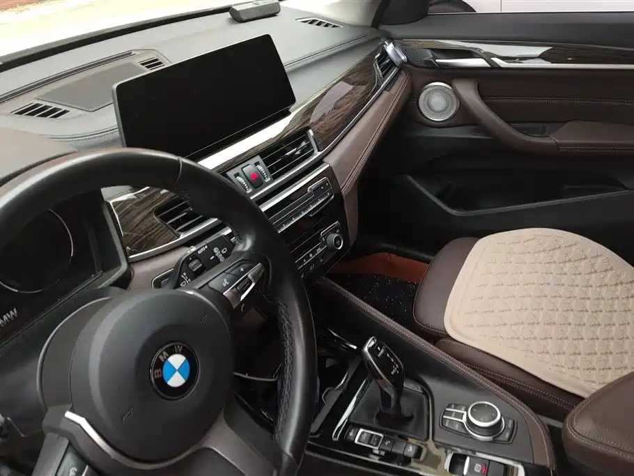 BMW X1 2021 xDrive25Li Exclusive фото 13