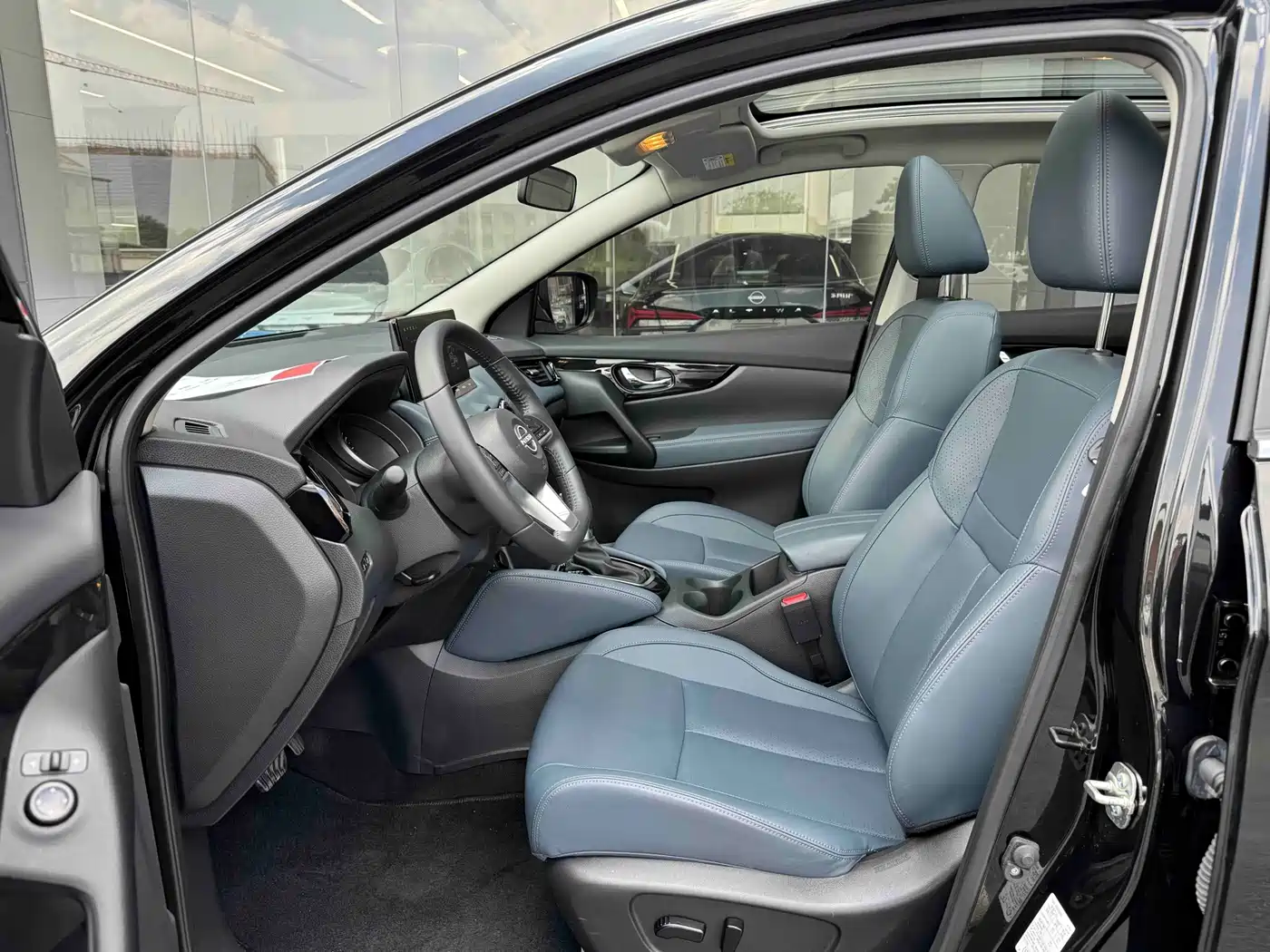 Nissan Qashqai 2025 2025 Honor 2.0L CVT XV+ Leading Edition