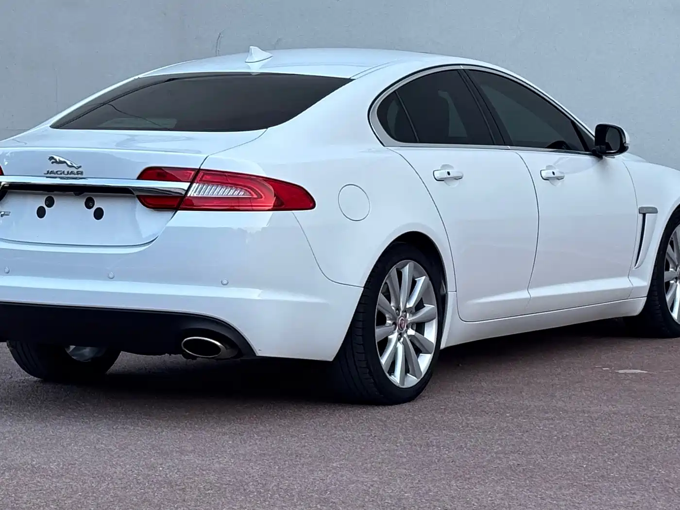 Jaguar XF 2015 2015 XF 2.0T 80th Anniversary Luxury Edition