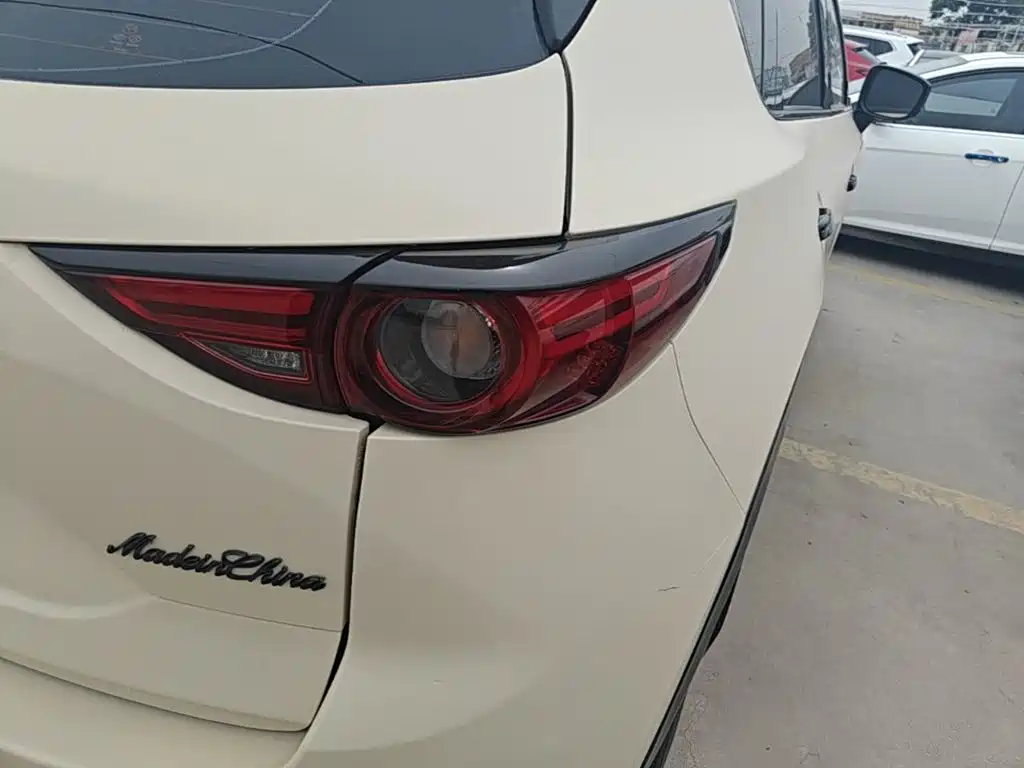 Photo 8 - Mazda CX-5