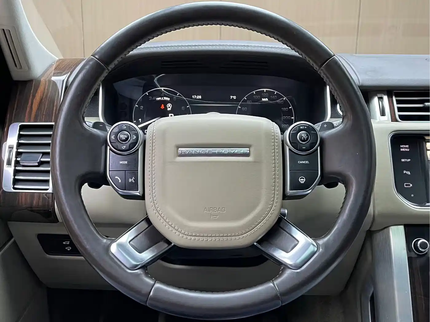 Land Rover Range Rover 2014 3.0 SC V6 Vogue SE Genesis Extended Edition фото 12