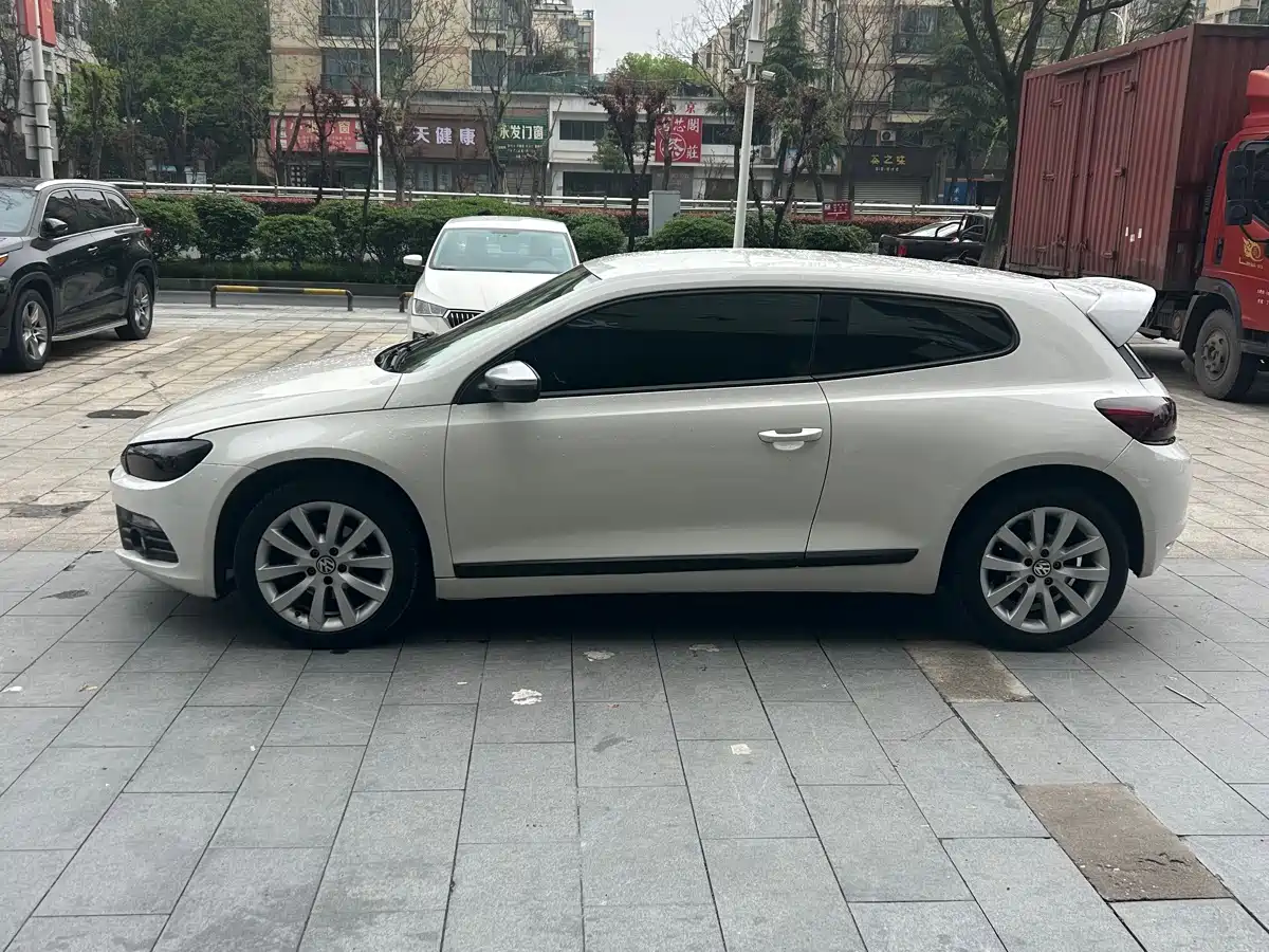 Volkswagen Scirocco 2014 1.4TSI Racing Edition фото 3